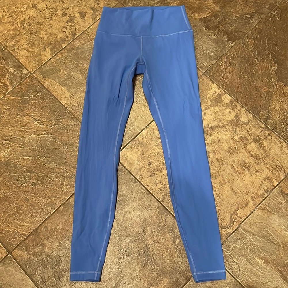 Lululemon wunder under